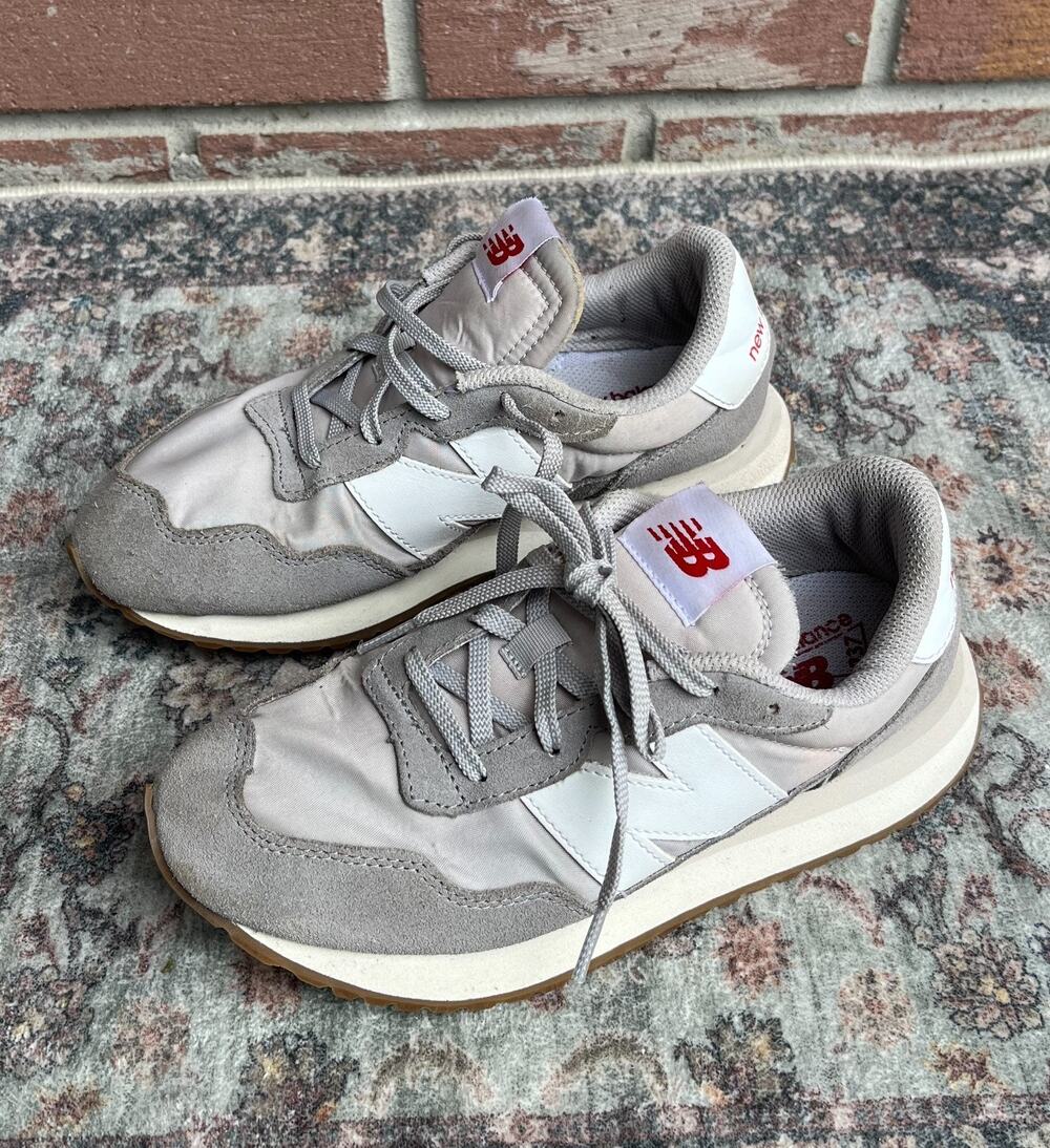 New Balance 237 Big Kids Boys Grade School / Boys 4 Women 5.5 / Shoes GS237